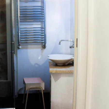 Dgvatican Apartman *